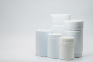 Słoiczki plastikowe – lekkie i trwałe rozwiązanie do kosmetyków i maści